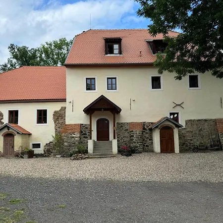Tvrz Guest house Most